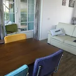 De Zwanebloem 3*